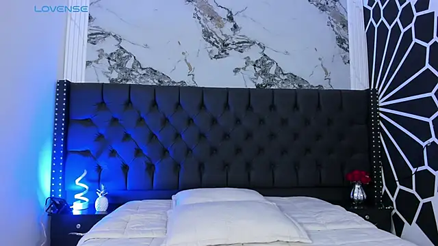 Snapshot of EthaanCox chatting on March 24, 2026, 8:09 pm EthaanCox online show from March 24, 2026, 8:09 pm