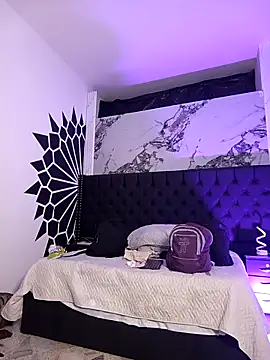 Snapshot of EthaanCox chatting on March 4, 2026, 9:39 am EthaanCox online show from March 4, 2026, 9:39 am