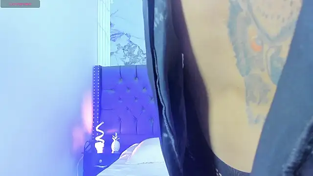 Snapshot of EthaanCox chatting on March 22, 2026, 9:49 pm EthaanCox online show from March 22, 2026, 9:49 pm