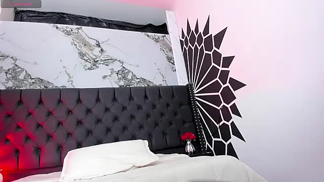 Snapshot of EthaanCox chatting on March 23, 2026, 8:52 pm EthaanCox online show from March 23, 2026, 8:52 pm