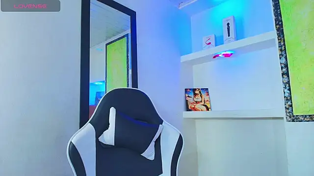 Miss sparkle00 online show from October 17, 2025, 9:56 am