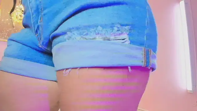 Snapshot of scarlette69 chatting on March 13, 2026, 7:52 pm scarlette69 online show from March 13, 2026, 7:52 pm