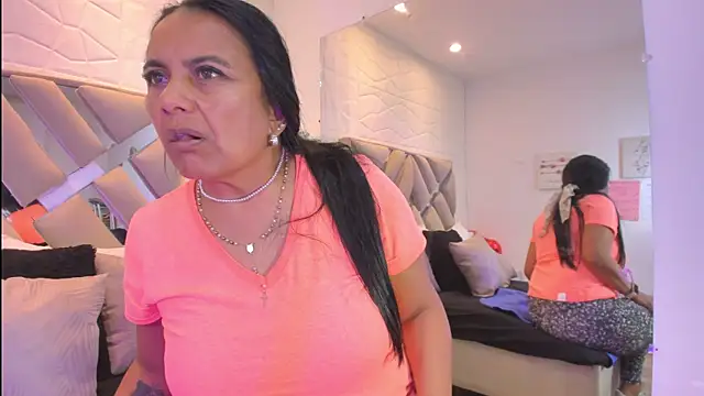 raquell moore online show from April 15, 2026, 12:53 pm