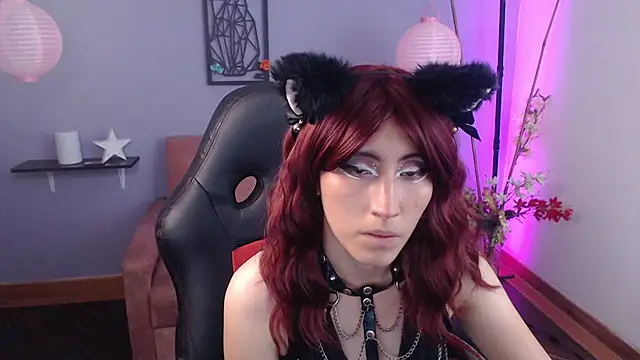 Snapshot of miss_moonlight chatting on February 22, 2025, 9:26 pm miss moonlight online show from February 22, 2025, 9:26 pm