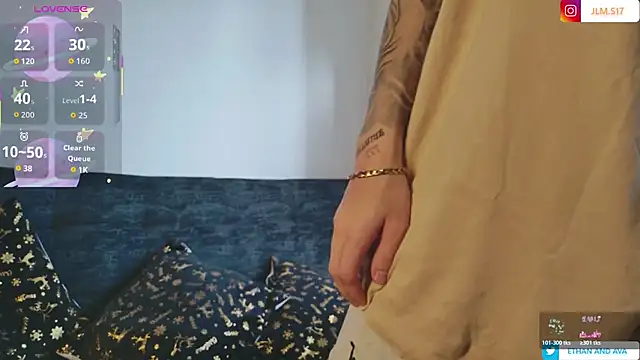 Snapshot of ethan_and_ava chatting on December 17, 2025, 12:32 pm ethan and ava online show from December 17, 2025, 12:32 pm