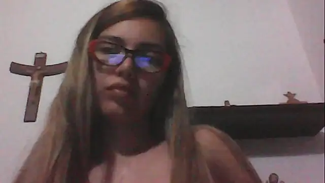 VittoriaTaylor online show from January 16, 2025, 11:27 pm