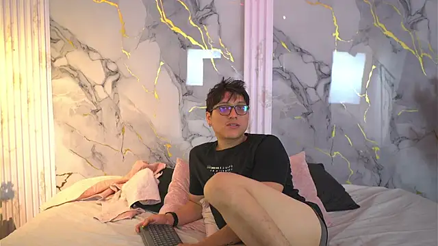 Snapshot of vanilla_hot chatting on October 24, 2025, 1:43 pm vanilla hot online show from October 24, 2025, 1:43 pm