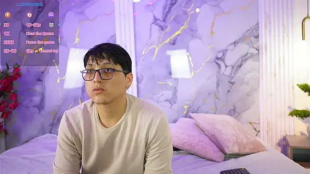 Snapshot of vanilla_hot chatting on October 4, 2025, 1:23 pm vanilla hot online show from October 4, 2025, 1:23 pm