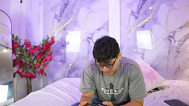 Snapshot of vanilla_hot chatting on October 5, 2025, 7:37 pm vanilla hot online show from October 5, 2025, 7:37 pm