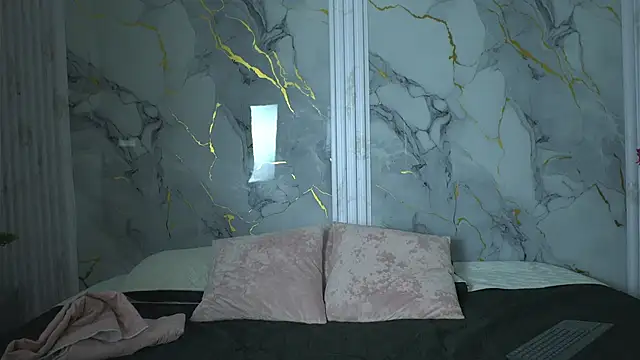 Snapshot of vanilla_hot chatting on October 17, 2025, 1:57 pm vanilla hot online show from October 17, 2025, 1:57 pm