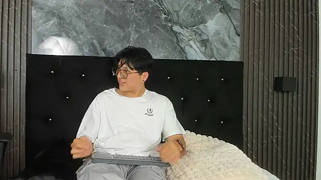 Snapshot of vanilla_hot chatting on March 5, 2025, 1:17 pm vanilla hot online show from March 5, 2025, 1:17 pm