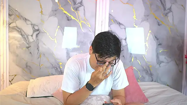 Snapshot of vanilla_hot chatting on October 13, 2025, 7:37 pm vanilla hot online show from October 13, 2025, 7:37 pm