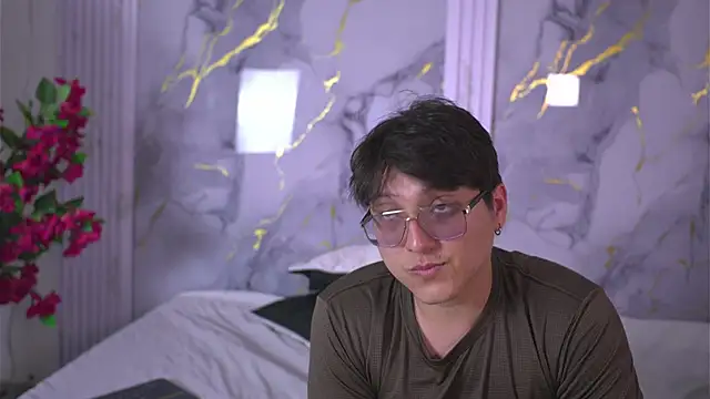 Snapshot of vanilla_hot chatting on November 28, 2025, 7:36 pm vanilla hot online show from November 28, 2025, 7:36 pm