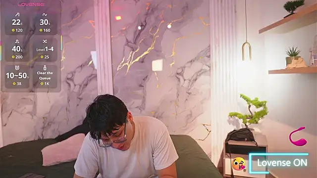 vanilla hot online show from January 13, 2026, 3:32 am