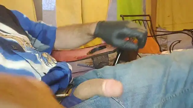 bwcbeat83 online show from February 13, 2026, 1:16 am