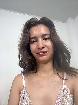 Snapshot of Bella_still chatting on June 25, 2026, 1:49 pm Bella still online show from June 25, 2026, 1:49 pm