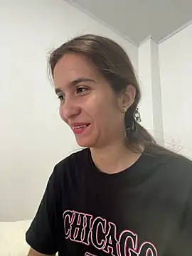 Snapshot of Bella_still chatting on July 2, 2026, 1:17 pm Bella still online show from July 2, 2026, 1:17 pm