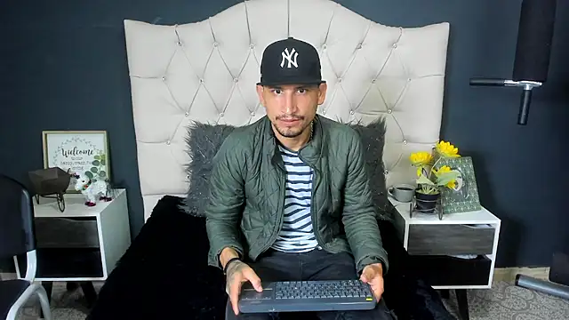 Jm Hot  online show from February 18, 2025, 4:26 am