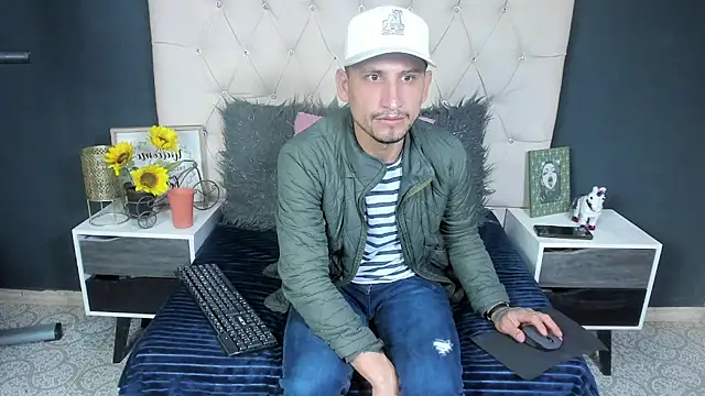 Jm Hot  online show from March 20, 2025, 8:08 pm