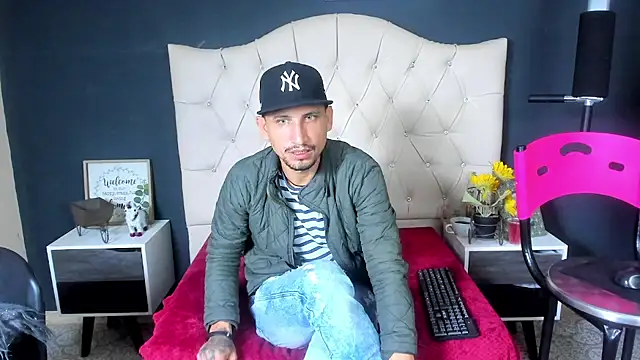 Jm Hot  online show from February 15, 2025, 4:25 am