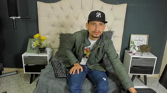 Jm Hot  online show from February 21, 2025, 4:51 am