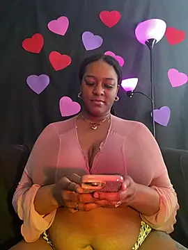 Snapshot of xoxoHotCoCo chatting on February 17, 2026, 4:26 pm xoxoHotCoCo online show from February 17, 2026, 4:26 pm