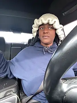 Snapshot of xoxoHotCoCo chatting on February 12, 2026, 4:29 pm xoxoHotCoCo online show from February 12, 2026, 4:29 pm