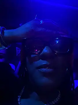 Snapshot of xoxoHotCoCo chatting on March 1, 2026, 6:13 am xoxoHotCoCo online show from March 1, 2026, 6:13 am