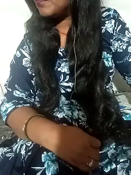 Snapshot of Amisha-Mishra chatting on April 3, 2026, 6:31 am Amisha-Mishra online show from April 3, 2026, 6:31 am