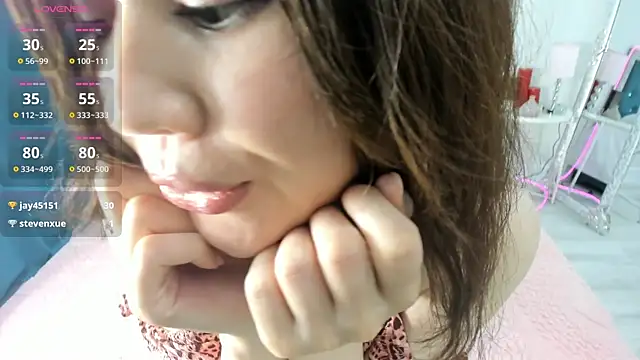 novaaskyy online show from May 11, 2026, 2:45 pm