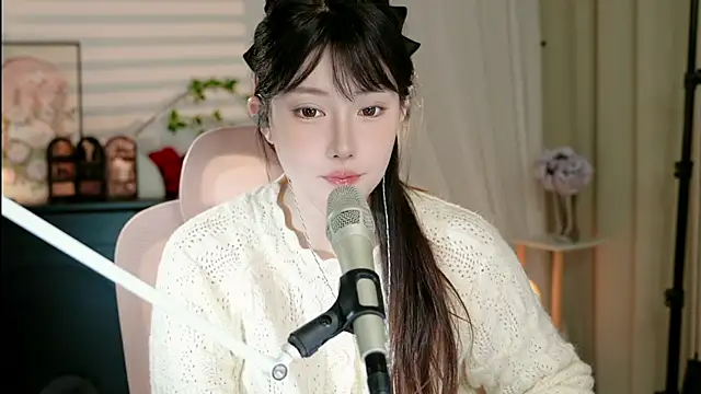 Dou-Dou-er online show from October 20, 2025, 12:27 pm