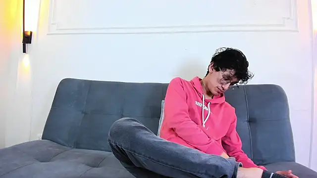 Cum hunters online show from May 28, 2026, 3:14 am