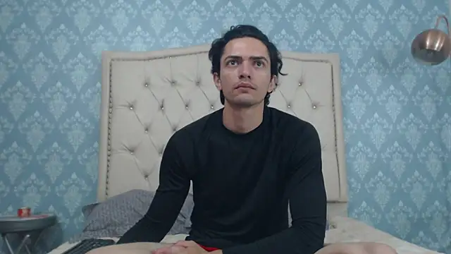 Snapshot of Uzcategui_addams chatting on February 4, 2025, 1:27 pm Uzcategui addams online show from February 4, 2025, 1:27 pm