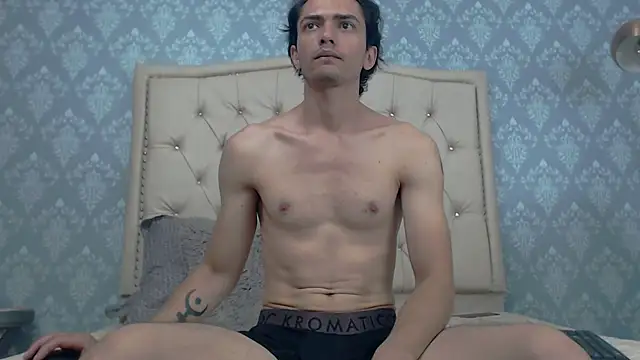 Snapshot of Uzcategui_addams chatting on January 30, 2025, 4:45 pm Uzcategui addams online show from January 30, 2025, 4:45 pm