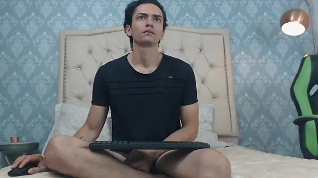 Snapshot of Uzcategui_addams chatting on February 1, 2025, 1:09 pm Uzcategui addams online show from February 1, 2025, 1:09 pm