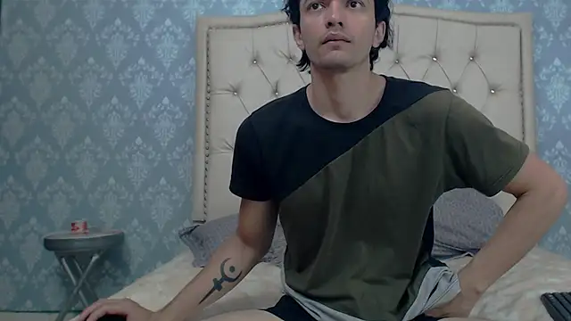 Snapshot of Uzcategui_addams chatting on January 30, 2025, 1:42 pm Uzcategui addams online show from January 30, 2025, 1:42 pm