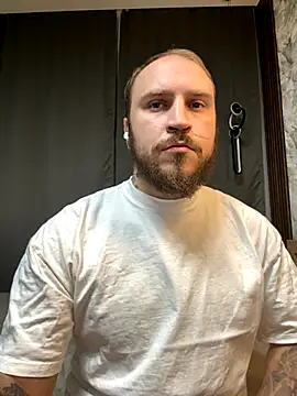 Snapshot of _XxX-XxX_ chatting on September 24, 2025, 5:08 pm XxX-XxX online show from September 24, 2025, 5:08 pm