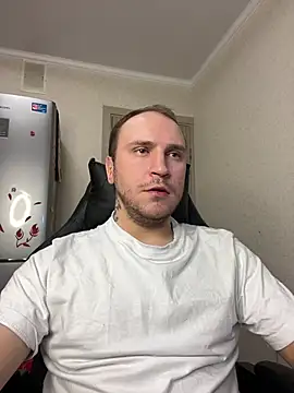 Snapshot of _XxX-XxX_ chatting on February 13, 2025, 11:47 pm XxX-XxX online show from February 13, 2025, 11:47 pm