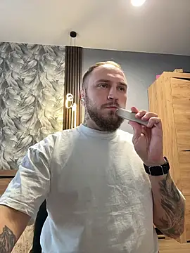  XxX-XxX  online show from October 21, 2025, 6:35 am