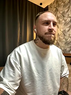 Snapshot of _XxX-XxX_ chatting on October 5, 2025, 7:26 pm XxX-XxX online show from October 5, 2025, 7:26 pm