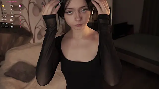 miuri miy online show from October 14, 2025, 4:51 pm