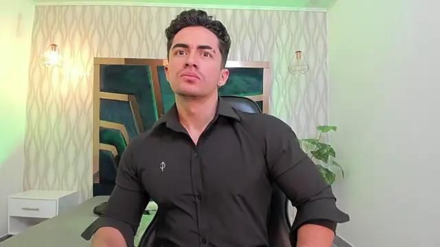 Snapshot of Brad_Summer chatting on March 21, 2025, 5:23 pm Brad Summer online show from March 21, 2025, 5:23 pm