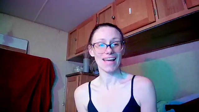 Snapshot of VibeyLovers chatting on February 23, 2025, 8:28 am VibeyLovers online show from February 23, 2025, 8:28 am