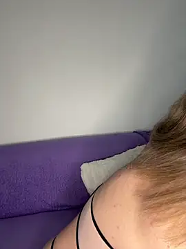 LunaDiamondX online show from January 24, 2025, 2:08 pm