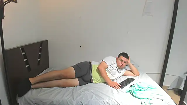 Faridsweetness online show from February 12, 2025, 4:44 pm