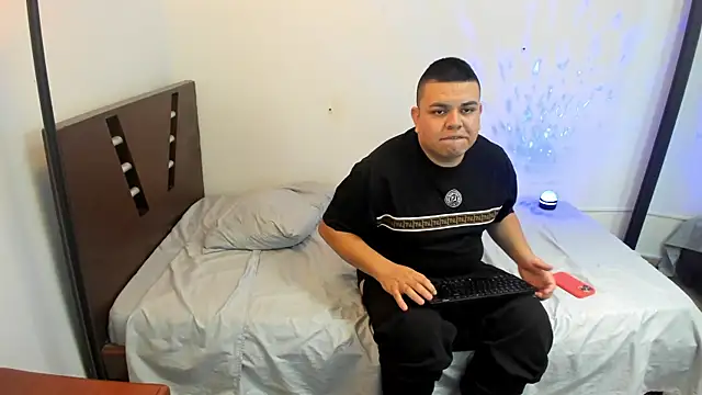 Faridsweetness online show from January 27, 2025, 3:18 pm