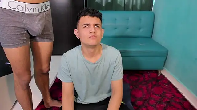 CoupleTwink12 online show from February 19, 2025, 7:26 pm