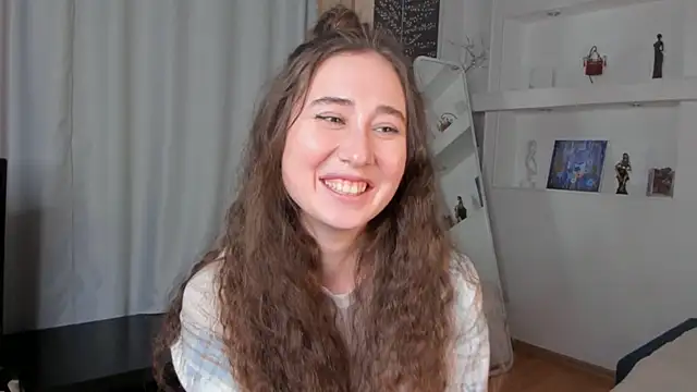 ElvaDrye online show from January 21, 2025, 11:45 pm