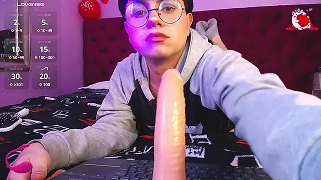 Snapshot of dalmonn_lennoxx chatting on March 10, 2025, 11:27 pm dalmonn lennoxx online show from March 10, 2025, 11:27 pm