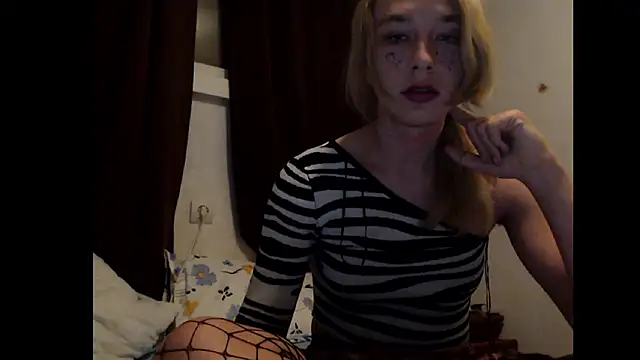 Snapshot of Rudy__Ryabina chatting on January 14, 2025, 9:41 pm Rudy Ryabina online show from January 14, 2025, 9:41 pm